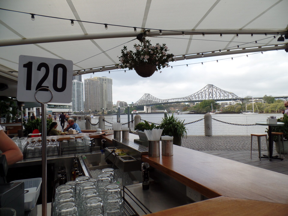 Brisbane Bar am Wasser